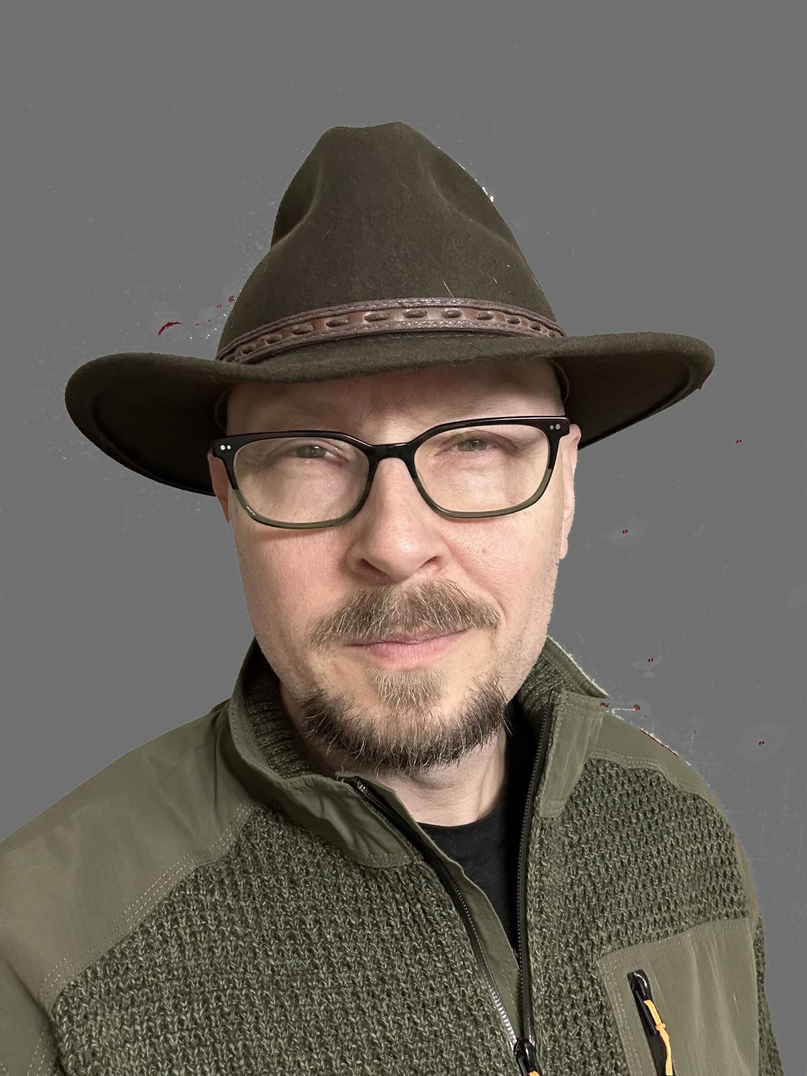 xtofer_hat_02_edited